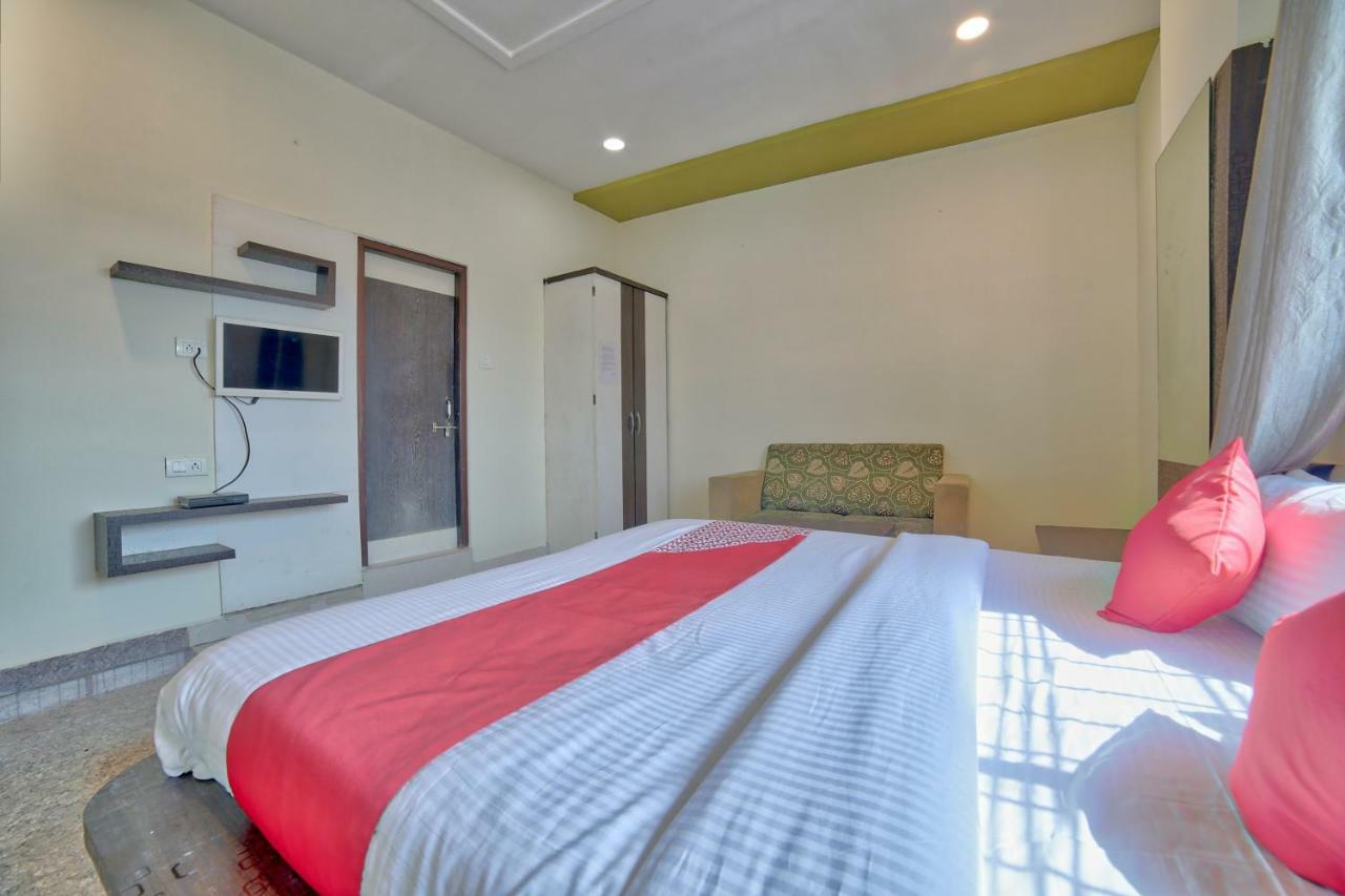 Oyo 35538 Hotel Risha Chandrapur Exterior photo